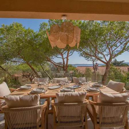 Vue Mer, Piscine, A Pieds