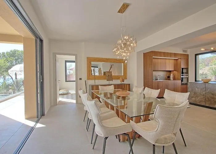 Appartement Vue Mer, Piscine, A Pieds *